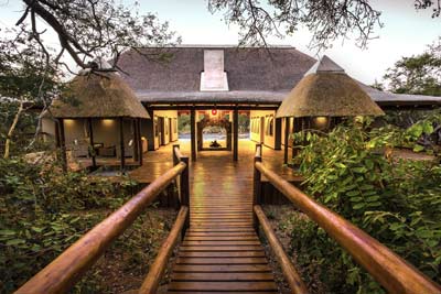 Vuyani River Lodge Walkways